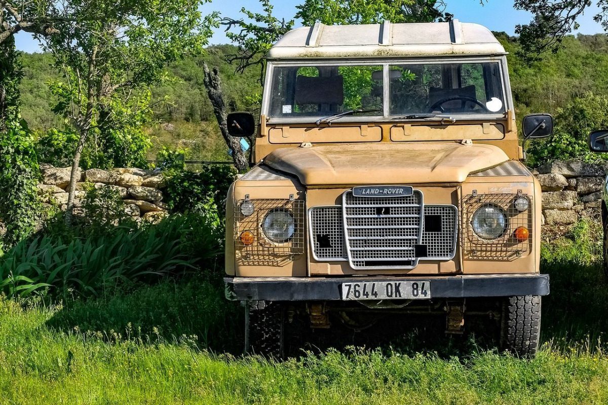 Land rover service